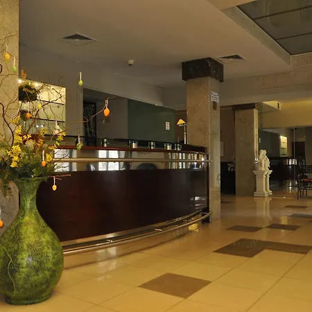 Hotel apartamentowy Forum - Rynkowy *